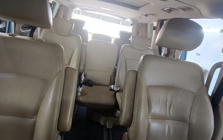 Hyundai Grand Starex Grand Starex I рестайлинг 2, 2010 год, 1 570 000 рублей, 11 фотография