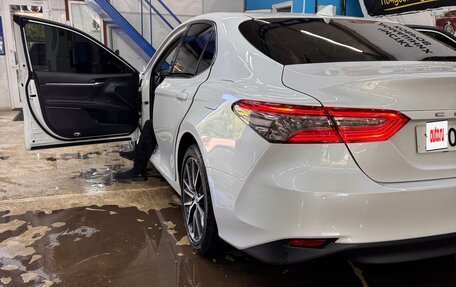 Toyota Camry, 2021 год, 3 950 000 рублей, 9 фотография
