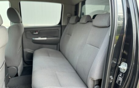 Toyota Hilux VII, 2013 год, 1 890 000 рублей, 11 фотография