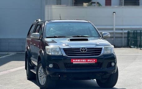 Toyota Hilux VII, 2013 год, 1 890 000 рублей, 2 фотография