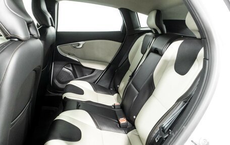 Volvo V40 Cross Country I, 2017 год, 1 849 700 рублей, 10 фотография