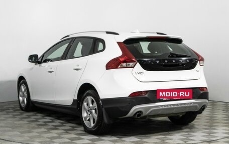 Volvo V40 Cross Country I, 2017 год, 1 849 700 рублей, 7 фотография