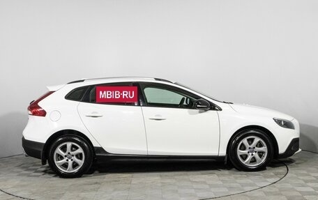Volvo V40 Cross Country I, 2017 год, 1 849 700 рублей, 4 фотография