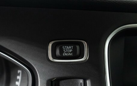Volvo V40 Cross Country I, 2017 год, 1 849 700 рублей, 17 фотография