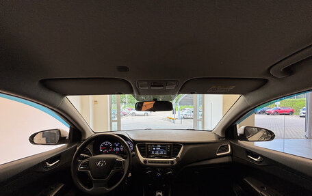 Hyundai Solaris II рестайлинг, 2017 год, 1 300 000 рублей, 13 фотография