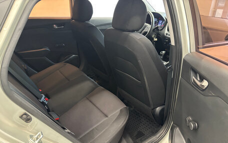 Hyundai Solaris II рестайлинг, 2017 год, 1 300 000 рублей, 11 фотография