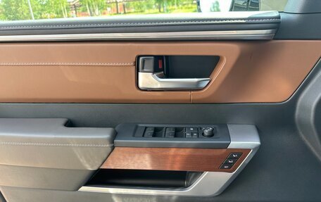 Toyota Sequoia, 2025 год, 13 499 000 рублей, 28 фотография