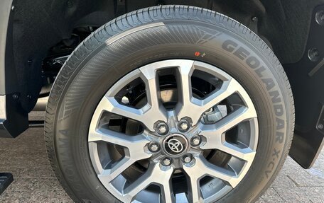 Toyota Sequoia, 2025 год, 13 499 000 рублей, 38 фотография
