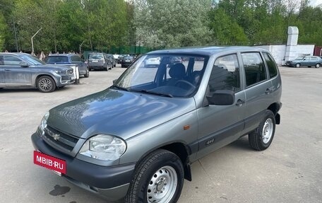 Chevrolet Niva I рестайлинг, 2008 год, 490 000 рублей, 3 фотография