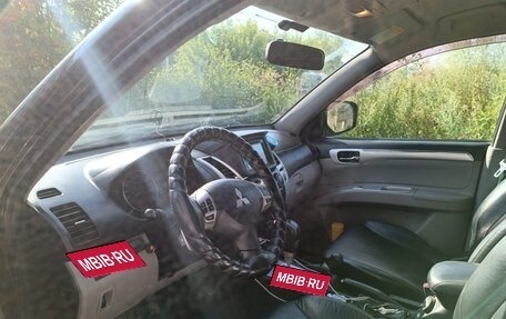 Mitsubishi Pajero Sport II рестайлинг, 2011 год, 1 900 000 рублей, 7 фотография