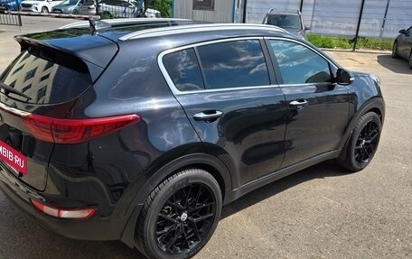 KIA Sportage IV рестайлинг, 2018 год, 2 300 000 рублей, 2 фотография