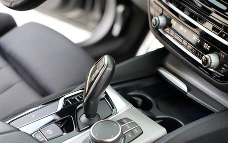 BMW 5 серия, 2018 год, 3 150 000 рублей, 17 фотография