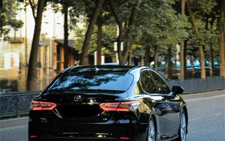 Toyota Camry, 2020 год, 3 450 000 рублей, 3 фотография