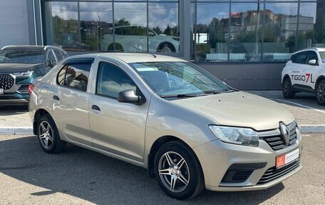 Renault Logan II, 2018 год, 740 000 рублей, 7 фотография