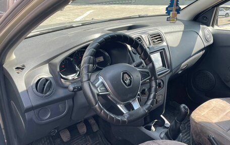Renault Logan II, 2018 год, 740 000 рублей, 9 фотография