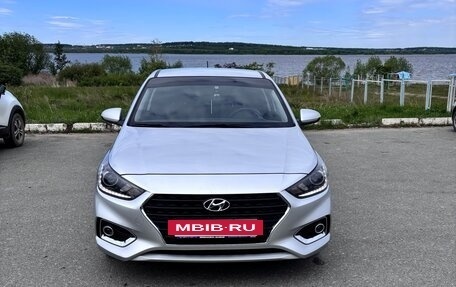 Hyundai Solaris II рестайлинг, 2019 год, 1 420 000 рублей, 5 фотография