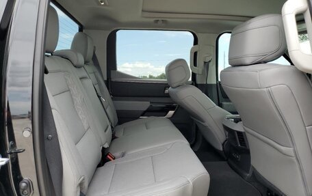 Toyota Tundra, 2023 год, 8 500 000 рублей, 6 фотография