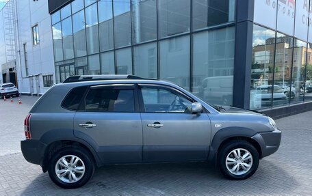 Hyundai Tucson III, 2011 год, 850 000 рублей, 4 фотография