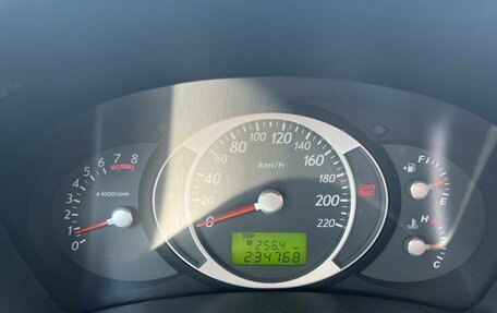 Hyundai Tucson III, 2011 год, 850 000 рублей, 17 фотография
