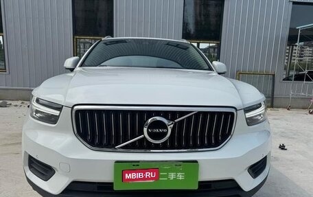 Volvo XC40 I, 2022 год, 2 850 000 рублей, 2 фотография