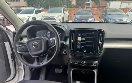 Volvo XC40 I, 2022 год, 2 850 000 рублей, 9 фотография