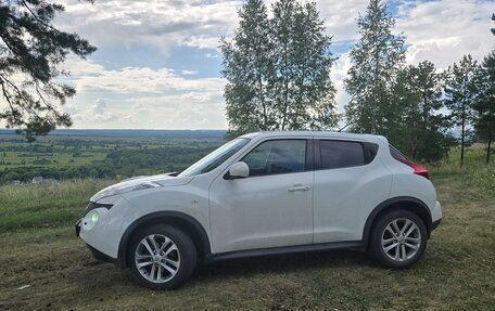 Nissan Juke II, 2013 год, 900 000 рублей, 3 фотография
