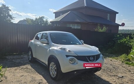 Nissan Juke II, 2013 год, 900 000 рублей, 8 фотография