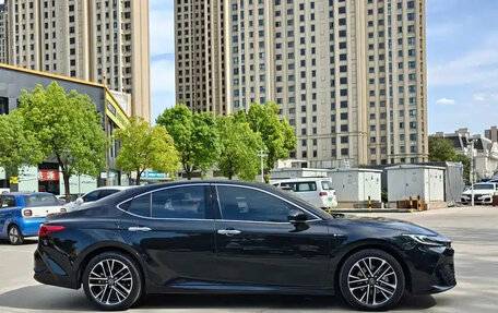 Toyota Camry, 2024 год, 3 750 000 рублей, 5 фотография