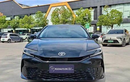 Toyota Camry, 2024 год, 3 750 000 рублей, 2 фотография