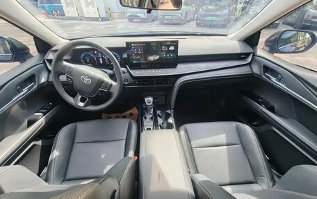 Toyota Camry, 2024 год, 3 750 000 рублей, 9 фотография
