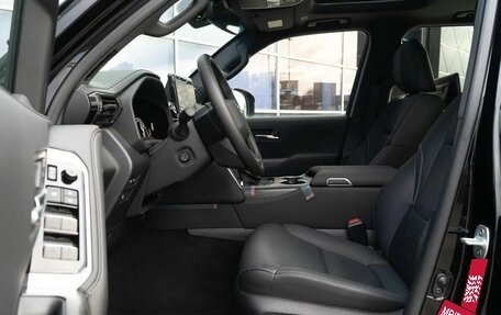 Toyota Land Cruiser, 2024 год, 13 900 000 рублей, 27 фотография