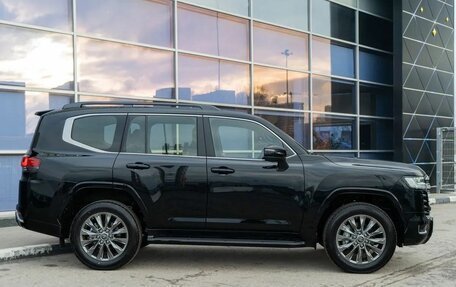 Toyota Land Cruiser, 2024 год, 13 900 000 рублей, 7 фотография