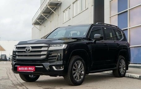 Toyota Land Cruiser, 2024 год, 13 900 000 рублей, 3 фотография