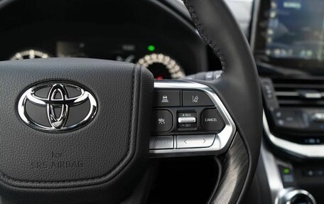 Toyota Land Cruiser, 2024 год, 13 900 000 рублей, 35 фотография