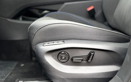 Volkswagen Tiguan, 2025 год, 1 590 000 рублей, 12 фотография