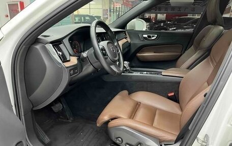 Volvo XC60 II, 2022 год, 3 340 000 рублей, 5 фотография