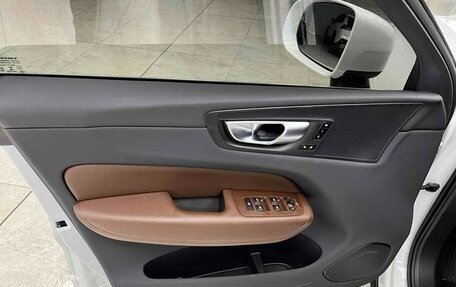 Volvo XC60 II, 2022 год, 3 340 000 рублей, 4 фотография