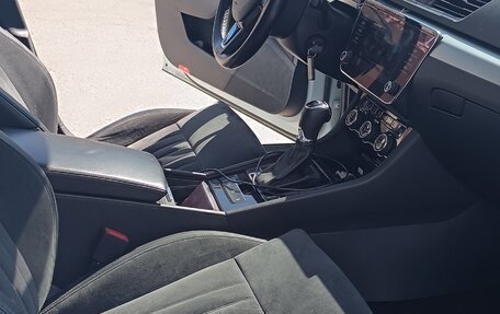 Skoda Superb III рестайлинг, 2017 год, 1 555 000 рублей, 7 фотография