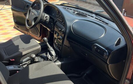 Chevrolet Niva I рестайлинг, 2008 год, 500 000 рублей, 32 фотография