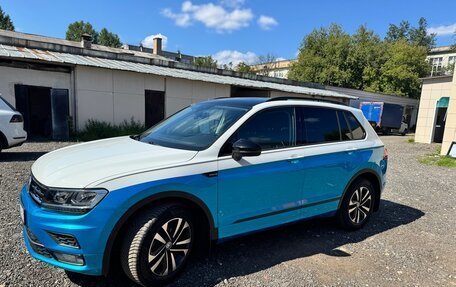 Volkswagen Tiguan II, 2020 год, 2 250 000 рублей, 2 фотография