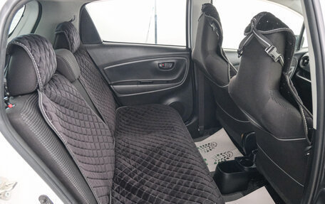 Toyota Vitz, 2019 год, 1 079 000 рублей, 20 фотография