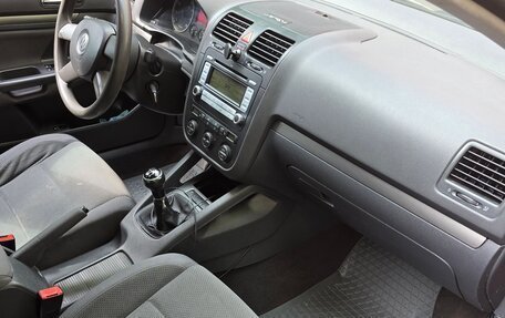 Volkswagen Golf V, 2003 год, 430 000 рублей, 5 фотография