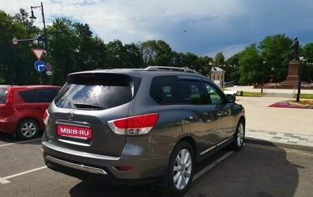 Nissan Pathfinder, 2015 год, 1 730 000 рублей, 2 фотография