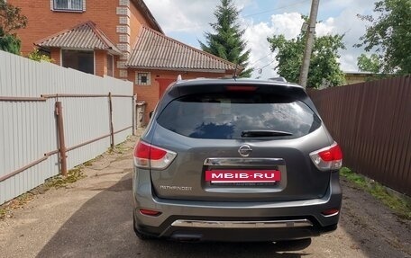 Nissan Pathfinder, 2015 год, 1 730 000 рублей, 13 фотография