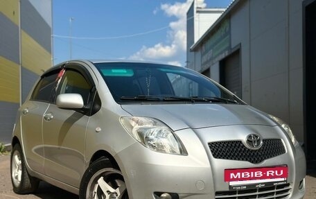 Toyota Yaris III рестайлинг, 2008 год, 560 000 рублей, 2 фотография