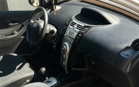 Toyota Yaris III рестайлинг, 2008 год, 560 000 рублей, 14 фотография