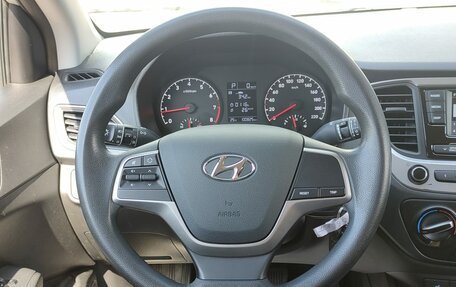 Hyundai Solaris II рестайлинг, 2018 год, 1 350 000 рублей, 10 фотография