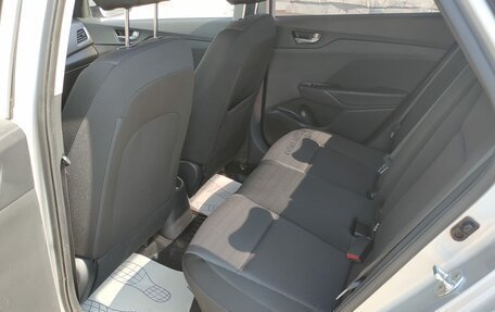 Hyundai Solaris II рестайлинг, 2018 год, 1 350 000 рублей, 8 фотография