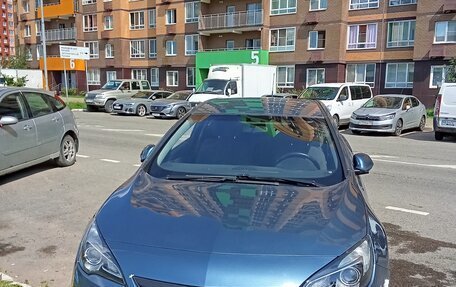 Opel Astra J, 2013 год, 700 000 рублей, 2 фотография