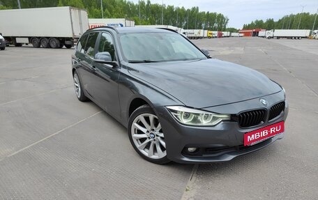BMW 3 серия, 2018 год, 2 059 000 рублей, 7 фотография